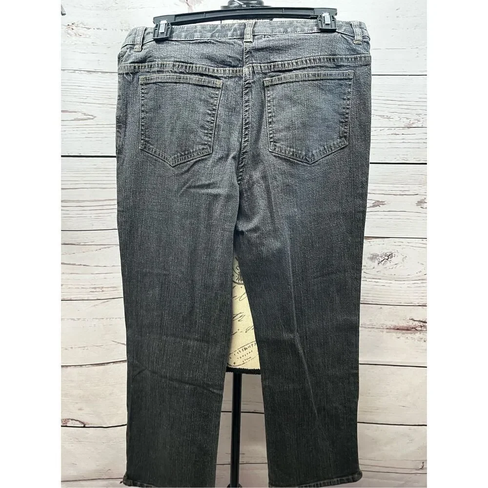 Van Heusen Womens Gray‎ Wash Stretch Denim Jeans Size 10 Short Casual Pants - Picture 2 of 3